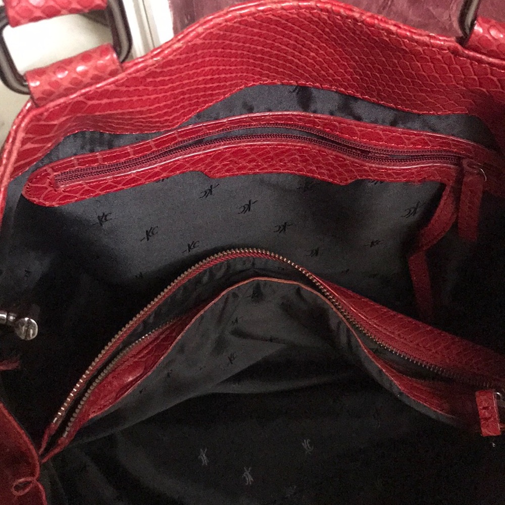 Kenneth Cole Large red purse - Picture 3 of 5